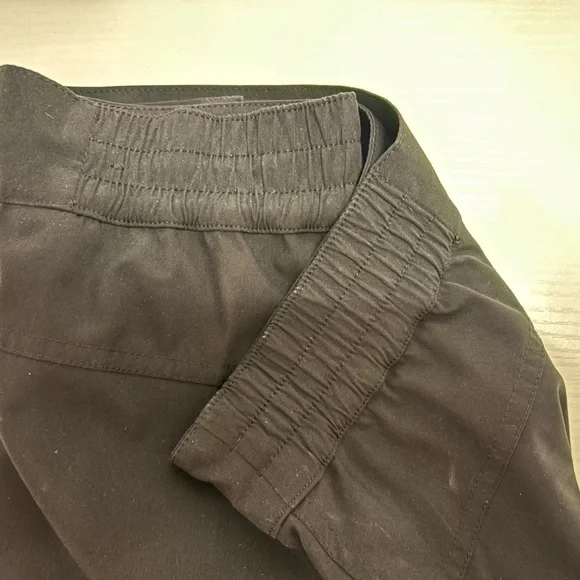 32 Degrees Classic Black Skort with Pockets - Picture 15 of 16